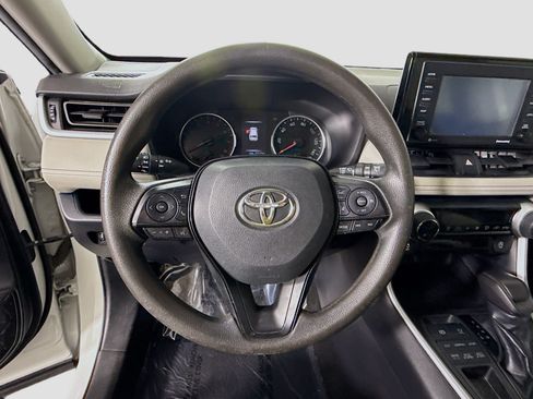 Used 2020 Toyota RAV4 XLE w/ Carpet Mat Package AWD/4WD image 13