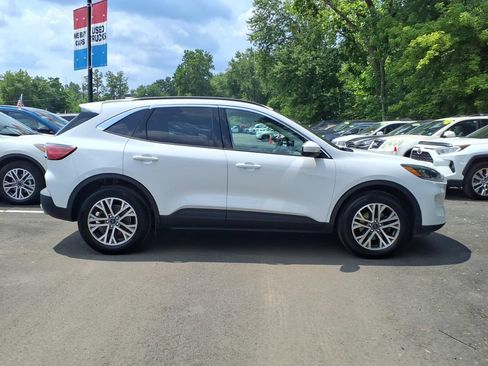 Used 2022 Ford Escape SEL w/ Technology Package AWD/4WD image 10