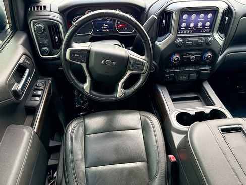 Used 2020 Chevrolet Silverado 1500 LT Trail Boss image 15