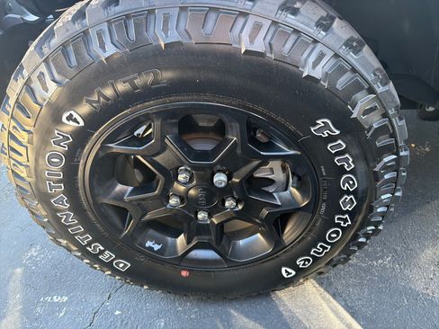 Certified 2023 Jeep Wrangler Unlimited w/ Cold Weather Group AWD/4WD image 37