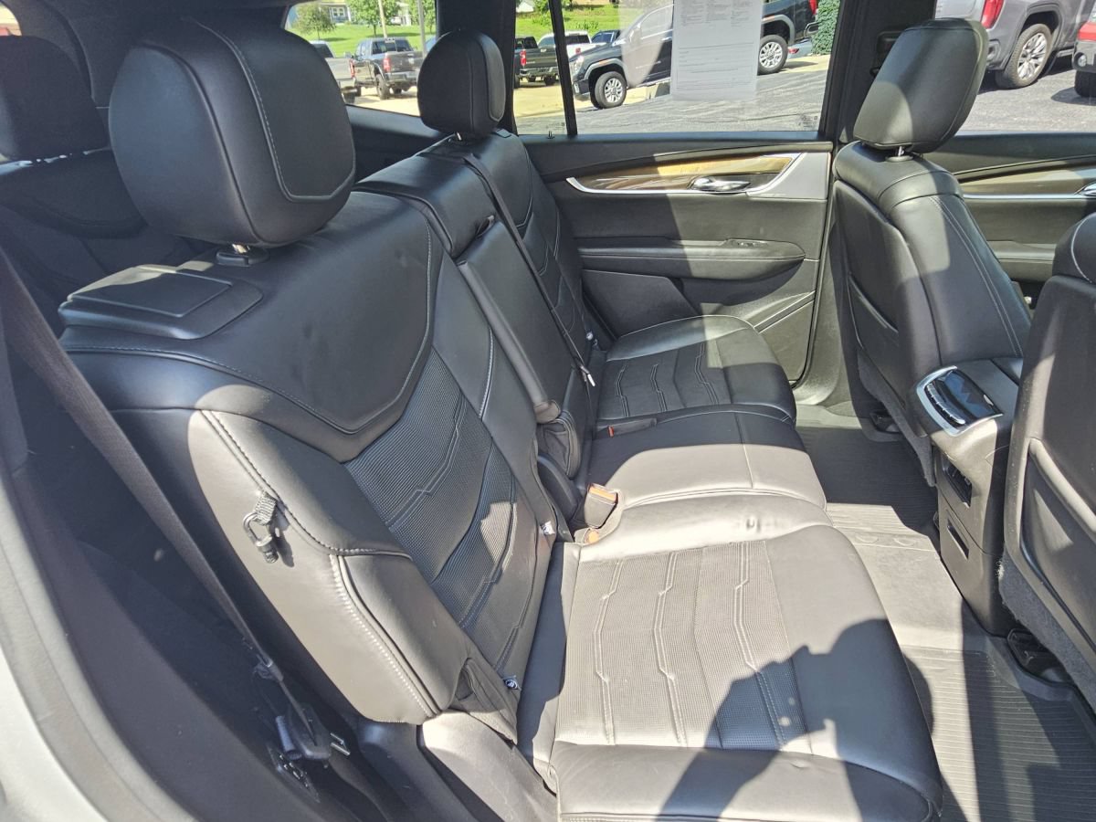 Used 2020 Cadillac XT6 Sport w/ Platinum Package AWD/4WD image 13