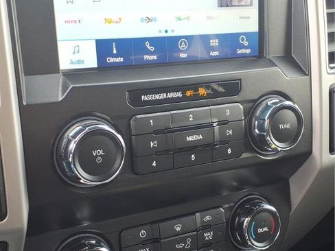 Used 2020 Ford F150 Lariat image 14