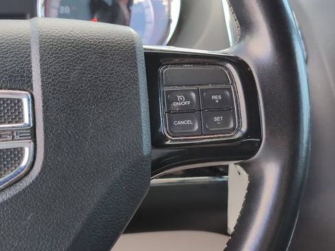 Used 2020 Dodge Grand Caravan SXT FWD image 24