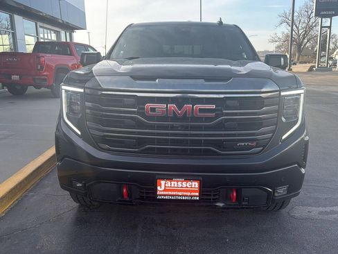 Used 2023 GMC Sierra 1500 AT4 w/ Technology Package image 2