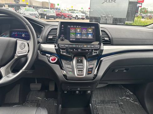 Used 2023 Honda Odyssey Touring image 24