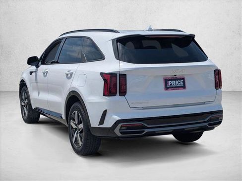 Used 2023 Kia Sorento S w/ Panoramic Sunroof Package FWD image 8