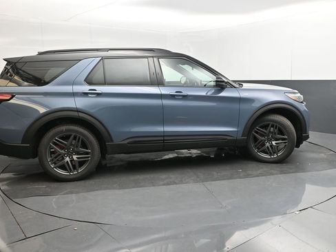 New 2026 Ford Explorer ST-Line w/ ST-Line Street Pack AWD/4WD image 7