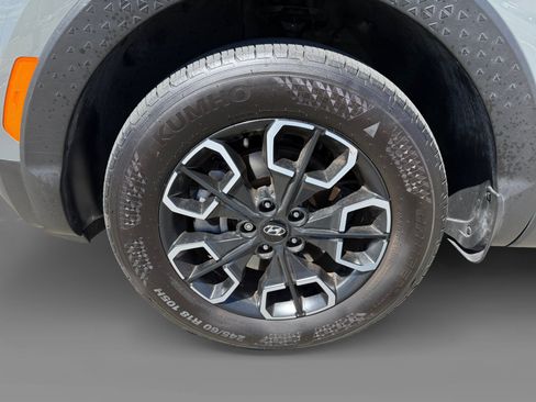 Used 2024 Hyundai Santa Cruz SEL FWD image 9