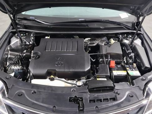 Used 2016 Toyota Avalon XLE Plus w/ Preferred Accessory Package FWD image 15