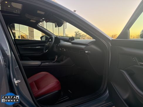 Used 2024 MAZDA MAZDA3 s image 19