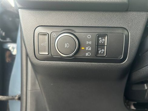 Used 2025 Ford Escape ST-Line Select AWD/4WD image 19