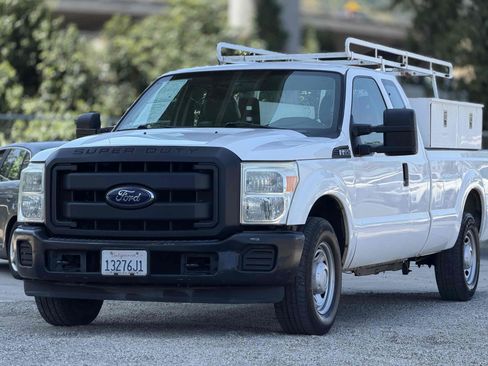 Used 2013 Ford F250 XL RWD image 3