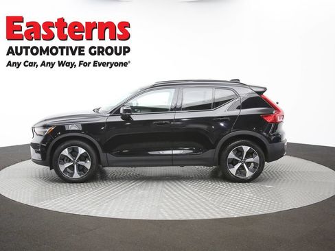Used 2023 Volvo XC40 B4 Ultimate FWD image 54