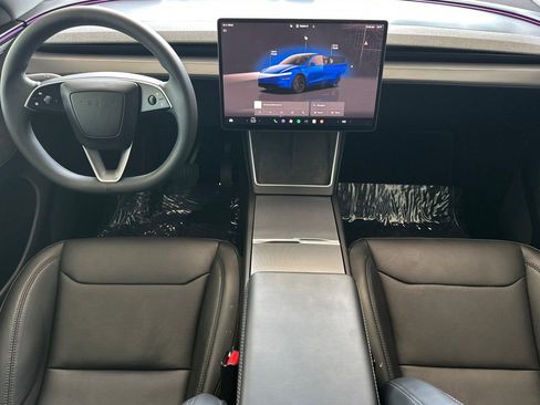 Used 2026 Tesla Model Y Long Range RWD image 16