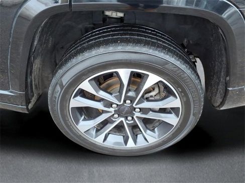 Used 2023 Jeep Grand Cherokee Overland image 7