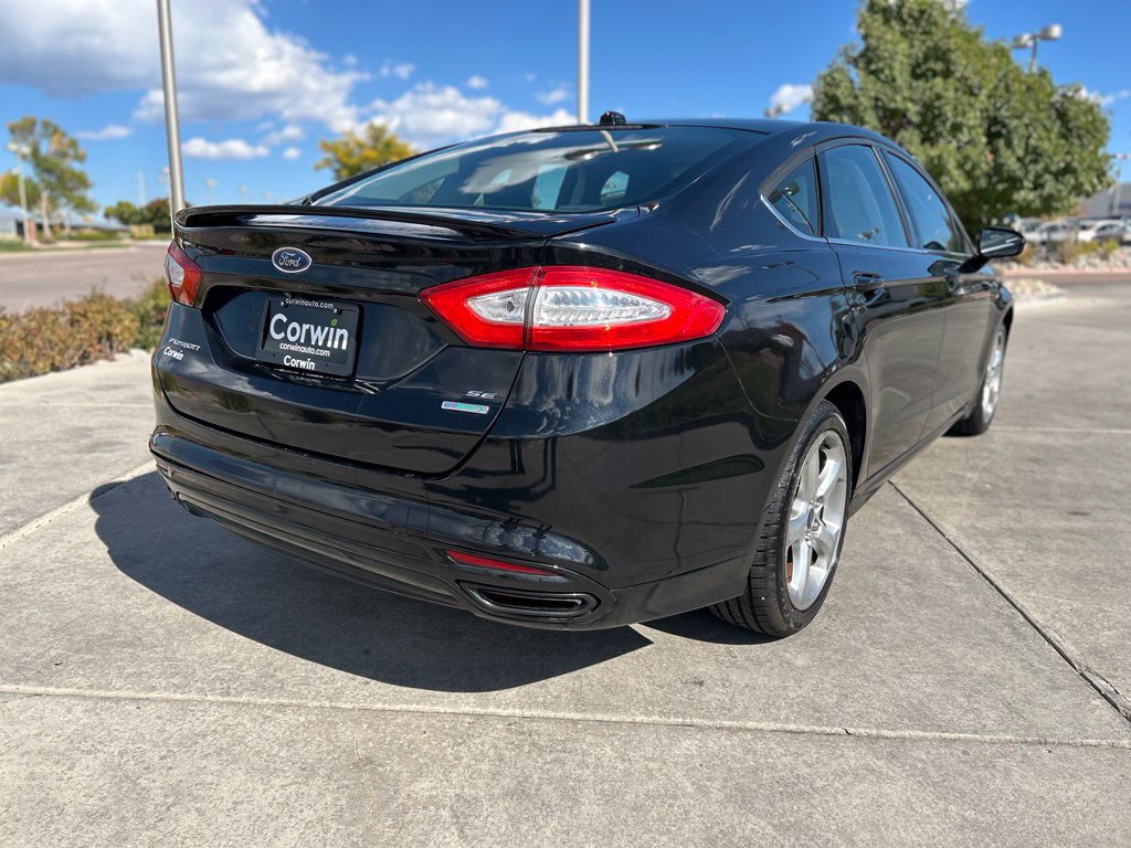 Used 2015 Ford Fusion SE w/ Equipment Group 201A FWD image 8