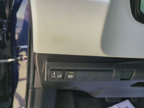 Used 2020 Toyota Corolla SE image 13