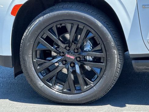 Used 2021 GMC Yukon Denali w/ Denali Premium Package AWD/4WD image 34
