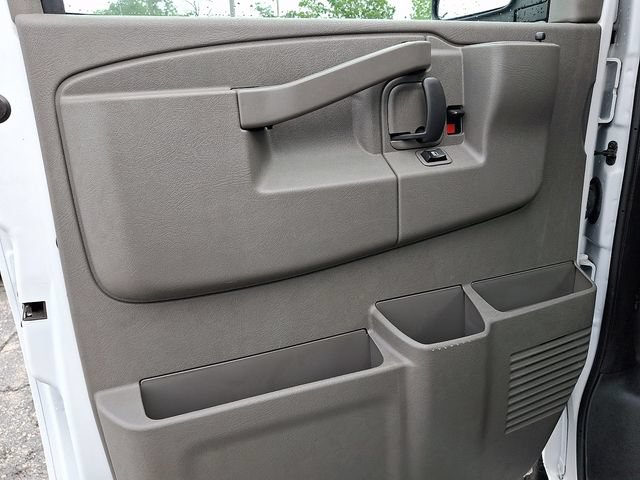 Used 2024 GMC Savana 2500 w/ Driver Convenience Package RWD image 12