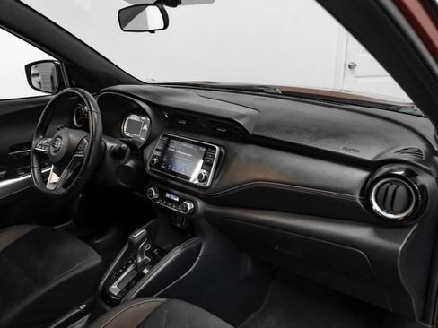 Used 2020 Nissan Kicks SR w/ Exterior Package FWD image 14
