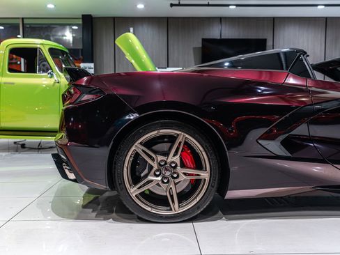 Used 2021 Chevrolet Corvette Stingray Premium Conv w/ Z51 Performance Package image 53