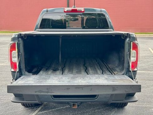 Used 2020 GMC Canyon SLE w/ Elevation Edition AWD/4WD image 17