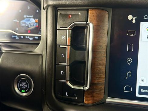 Used 2024 GMC Yukon Denali Ultimate image 16