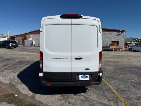 Used 2023 Ford Transit 250 Medium Roof image 6