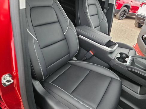 New 2026 GMC Terrain Denali AWD/4WD image 30