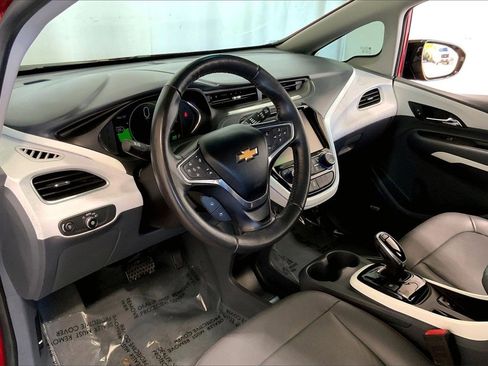 Used 2019 Chevrolet Bolt Premier w/ Infotainment Package image 14