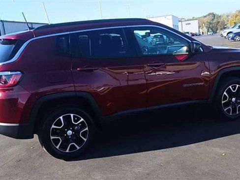 Used 2022 Jeep Compass Latitude w/ Convenience Group image 3