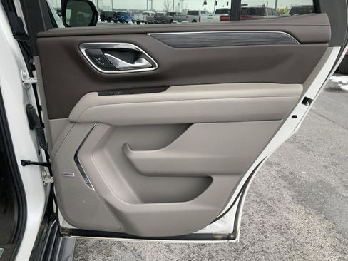 Used 2023 GMC Yukon SLT image 61