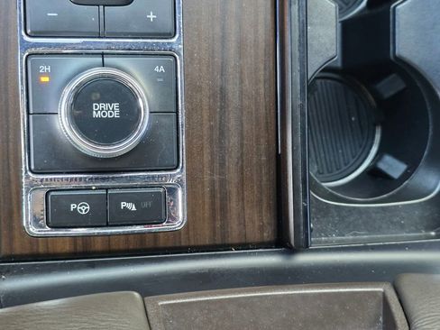 Used 2021 Ford Expedition King Ranch image 37