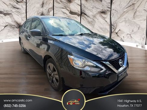 Used 2019 Nissan Sentra SV w/ Special Edition Package FWD image 2