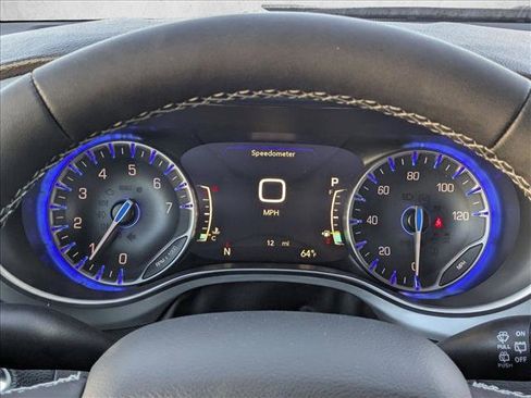 New 2026 Chrysler Pacifica Limited image 11