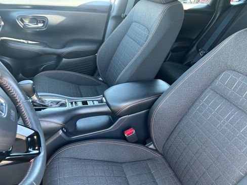 Certified 2024 Honda HR-V Sport image 19