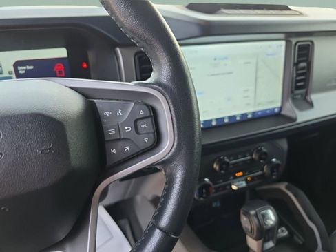Used 2022 Ford Bronco Outer Banks w/ Sasquatch Package AWD/4WD image 14