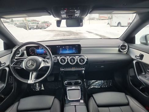 Used 2025 Mercedes-Benz CLA 250 4MATIC image 32