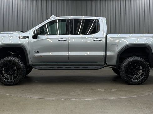 Used 2026 GMC Sierra 1500 AT4 w/ Technology Package AWD/4WD image 2