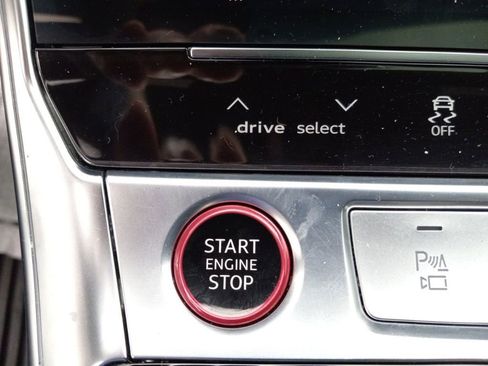 Used 2022 Audi RS 7 Sportback w/ Black Optic Package image 34