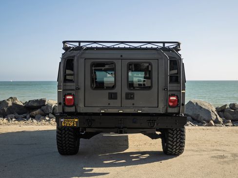 Used 1998 HUMMER H1 4-Door Wagon image 8