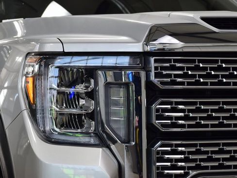 Used 2023 GMC Sierra 2500 Denali w/ Denali Ultimate Package image 12