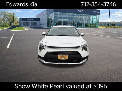 Used 2023 Kia Niro EX