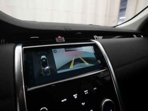 Used 2022 Land Rover Discovery Sport S image 20