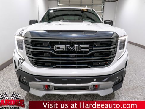 Used 2023 GMC Sierra 1500 AT4 w/ AT4 Premium Package image 7