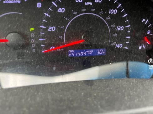 Used 2011 Toyota Camry LE FWD image 17