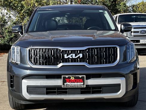 Used 2024 Kia Telluride LX image 7