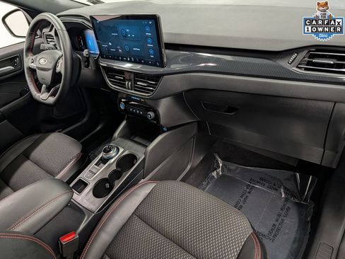 Used 2023 Ford Escape ST-Line w/ Tech Pack #1 AWD/4WD image 32