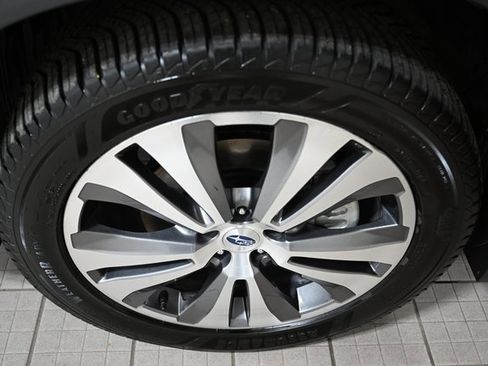 Used 2022 Subaru Ascent Touring image 19