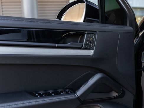 Certified 2024 Porsche Cayenne S image 21